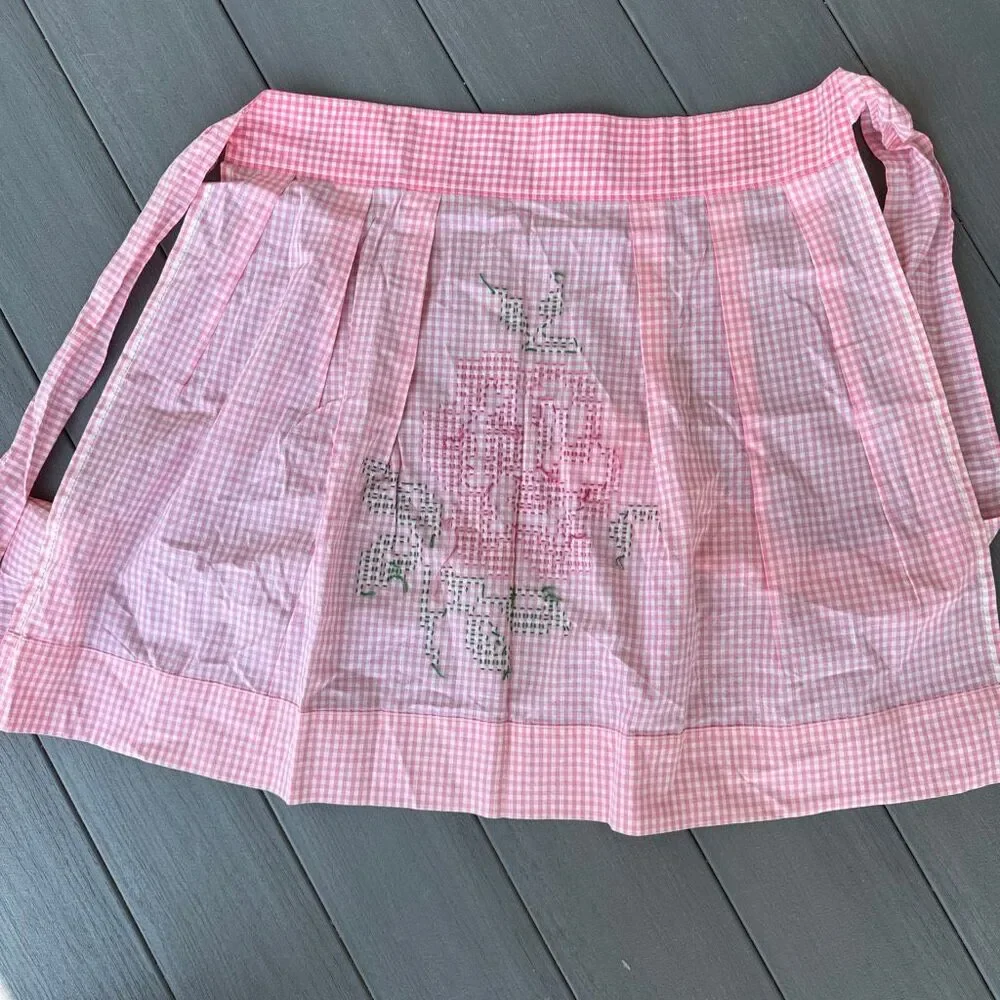 Vintage Ginham Pink and White Half Apron Rose Cross Stitch